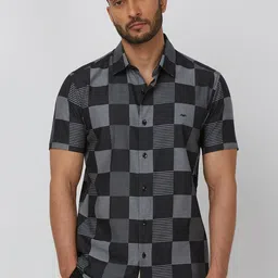 Mufti Men Spread Collar Checked Cotton Slim Fit Casual Shirt-image-10