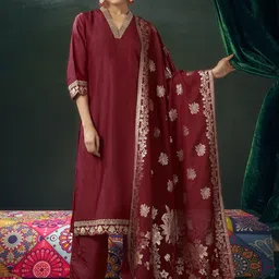 SANISA Women Floral Embroidered Kurta with Palazzo & Dupatta-32