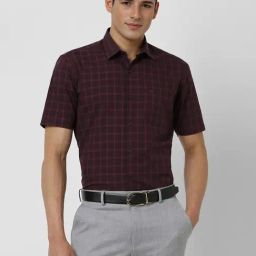 Peter England Maroon Regular fit Checks Shirt-image-78