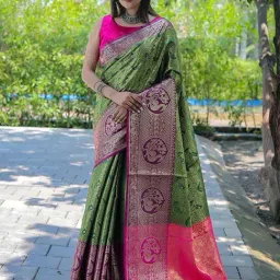 Blissta Green & Pink Silk Woven Saree With Unstitched Blouse-picture-39