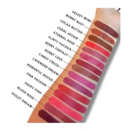 Manish Malhotra Beauty by MyGlamm Soft Matte Lipstick Flirty Fuchsia - 4 gm image 4