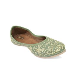 DESI COLOUR Women Embroidered Ethnic Mojaris-11