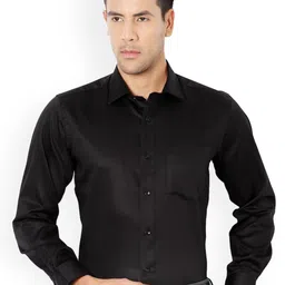 Van Heusen Men Black Regular Fit Solid Formal Shirt-image-1
