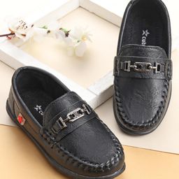 Cute Walk by Babyhug Formal Shoes - Black-image-77