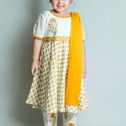 Chanda Mama Girls Floral Printed Regular Pure Cotton Kurta with Pyjamas & With Dupatta-picture-58