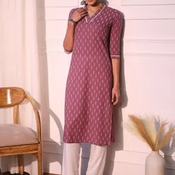 Jaitpuriya Floral Printed V-Neck Straight Pure Cotton Kurta-image-10