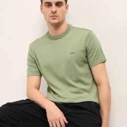 The Bear House Green Regular Fit Solid T-Shirt-14