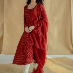 The Indian Ethnic Co Madder Solid Kota Doria Silk Dupatta-22