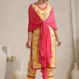 Khushal K Floral Printed V-Neck Pure Cotton Straight Kurta With Palazzos And Dupatta-image-14