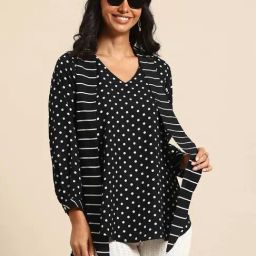 Qurvii Black Printed Top-5