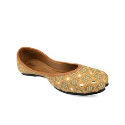 DESI COLOUR Women Embroidered Ethnic Mojaris-image-99