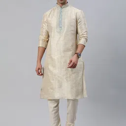 Manthan Men Embroidered Zari Kurta-image-10