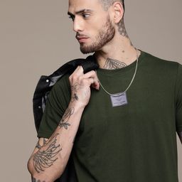 WROGN Solid Round Neck Slim Fit T-shirt-image-35