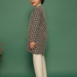 VASTRAMAY Boys Embroidered Regular Thread Work Kurta with Pyjamas image 3