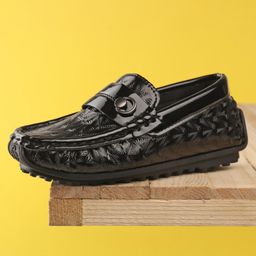 Cute Walk by Babyhug Formal Shoes - Black-image-115