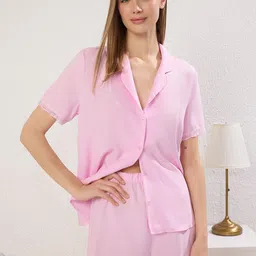 Trendyol Women Lapel Collar Night Suit-image-87