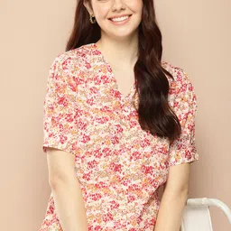 encore by INVICTUS Floral Printed Top-image-7