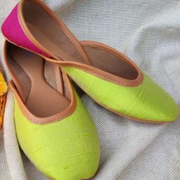 The Madras Trunk Women's Enchanted Green Ethnic Juttis-image-69