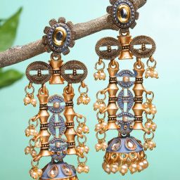 Karatcart Antique Gold-Plated Grey Kundan Jhumki Earrings for Women image 1