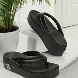 Carlton London Women's Black Thongs-image-36