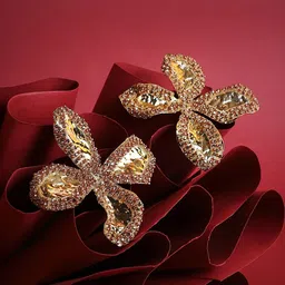 SOHI Oulined-Petalia Gold-Plated Floral Shaped Artificial Stone Stuuded Drop Earrings-picture-17