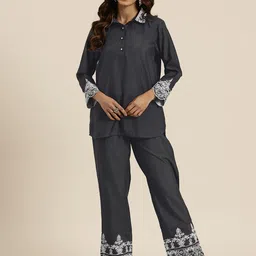 HERE&NOW Women Embroidered Pure Silk Ethnic Co-Ords Set-18