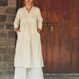 Chidiyaa Safed Bone China Light Ivory Block Printed Kurti-image-2