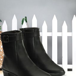 Denill Women Buckle Detailed Heeled Boots-45