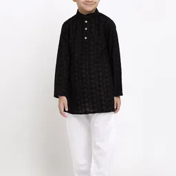 TREEMODA Boys Black Floral Embroidered Cotton Chikankari Kurta With Pajama-picture-20