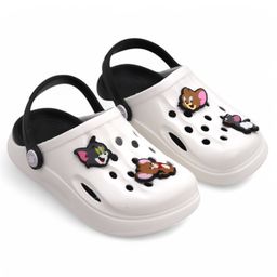 Svaar Warner Bros Featuring Tom & Jerry Jibbitz Applique Detailed Perforated Clogs - Black-picture-18