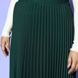 CURVE BY KASSUALLY Plus Size Green Accordion Pleated Flared Georgette Midi Skirt image 4
