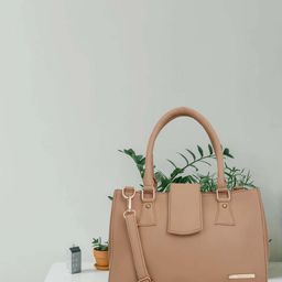 Lapis O Lupo Beige Solid Handheld Bag image 1