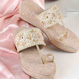 Metro Women Kitten Woven Design Square Toe Heels-20