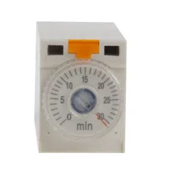 RS PRO Single Function Timer Relay Plug In Mount 110 V AC 4PDT Model No. 1792976 image 4