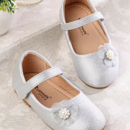 Cute Walk by Babyhug Ballerina with Velcro Closer & Floral Applique - Silver-picture-17