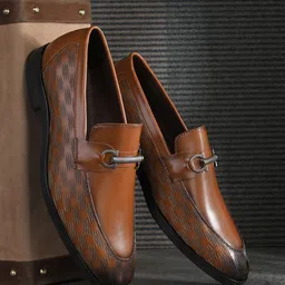 House of Pataudi Men Textured Slip On Formal Loafers-image-96