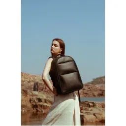 RASHKI Aero Women's Vegan Leather Laptop Bagpack Black-picture-22