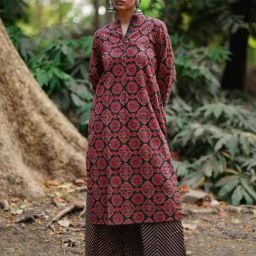 Chidiyaa Coffo Brown Pure Cotton Regular Fit Block Print Kurti-image-4