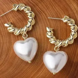 Tipsy closet Heart Shaped Drop Earrings-57