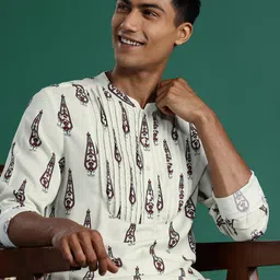 Sangria Ethnic Motifs Printed Straight Kurta Set-picture-6