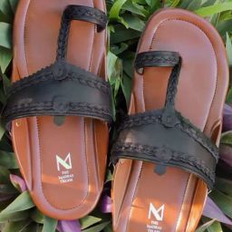 The Madras Trunk Men's Desi Core Black Toe Ring Sandals-picture-31