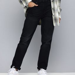 Levis Women 724 Straight Fit High-Rise Light Fade Stretchable Jeans-image-67