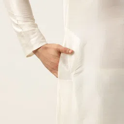 SOJANYA Men Off White Solid Kurta Set With Printed Jacket image 5