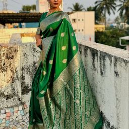 AVANTIKA FASHION Ethnic Motif Woven Design Zari Kanjeevaram Saree-image-69