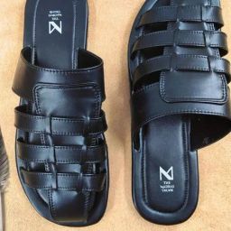 The Madras Trunk Men's Theo Black Fisherman Sandals-picture-47