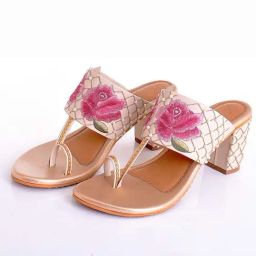 Sole House Women's Pink Toe Ring Sandals-image-15