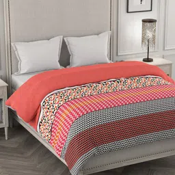 Portico New York Multicoloured Geometric Mild Winter 300 GSM Double Bed Comforter-image-69