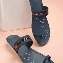 Paragon Women's Blue Toe Ring Sandals-picture-12