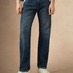 Dennis Lingo Men Relaxed Fit Low Distress Light Fade Jeans-image-53