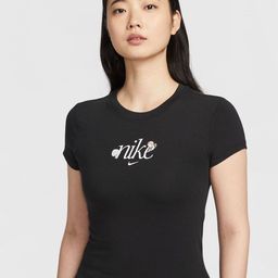 Nike Sportswear Chill Knit Slim Graphic T-Shirt-picture-55